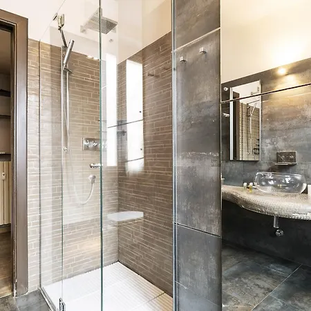 Garibaldi Penthouse *