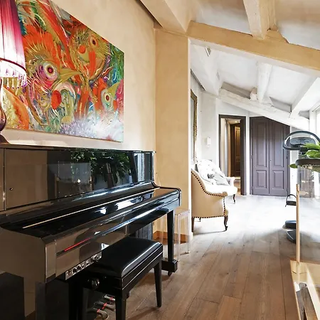 公寓 Garibaldi Penthouse
