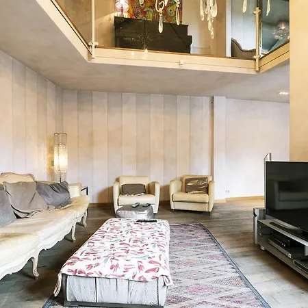 Garibaldi Penthouse *